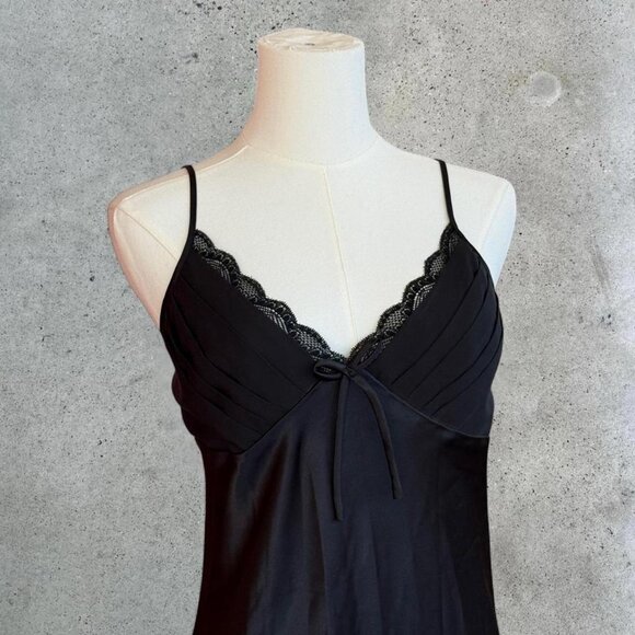 Black satin maxi dress adjustable straps - Picture 4 of 8